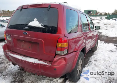 2005 Ford Escape Limited z USA, uszkodzony, nr VIN 1FMCU941X5KB12028